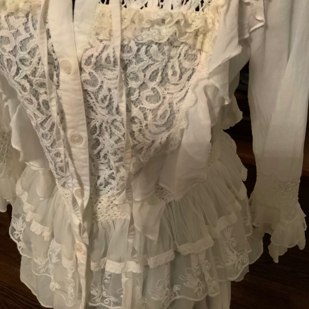 French Connection Loviest Light White Top Small - Picture 16 of 16